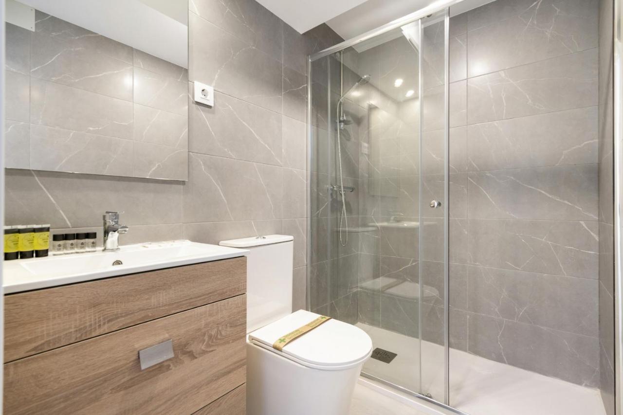 Apartment Reformados En Rio Madrid